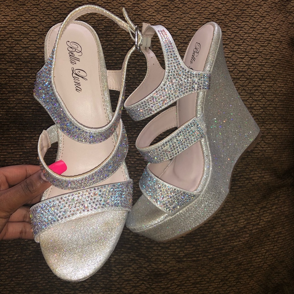 Silver wedges